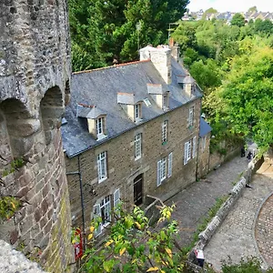 la-vue-des-remparts.inbrittany.com/